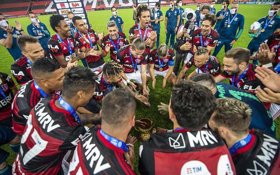 VÍDEO: Veja os bastidores da decisão do Carioca e a festa do Flamengo
