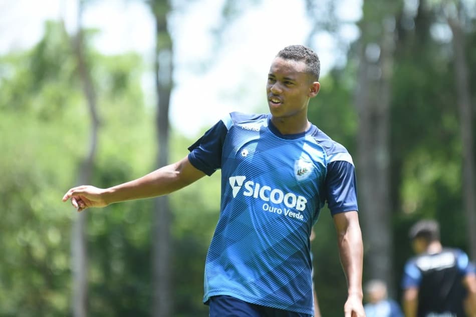 Igor Paixão revela expectativa com retorno e projeta decisão contra o Athletico