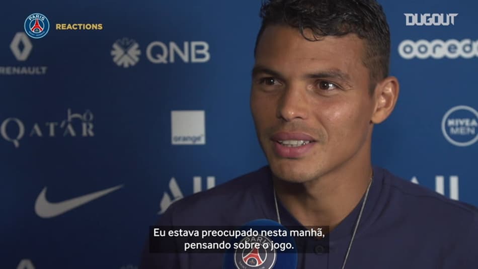 Thiago Silva se emociona em despedida do Parque dos Príncipes