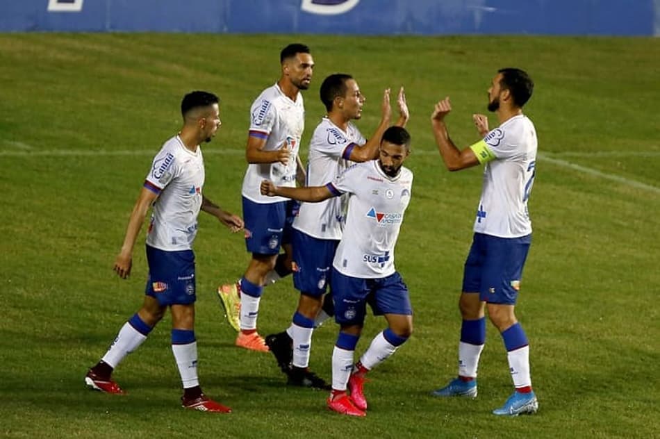 Bahia ‘sobra’, goleia Náutico e elimina Timbu da Copa do Nordeste