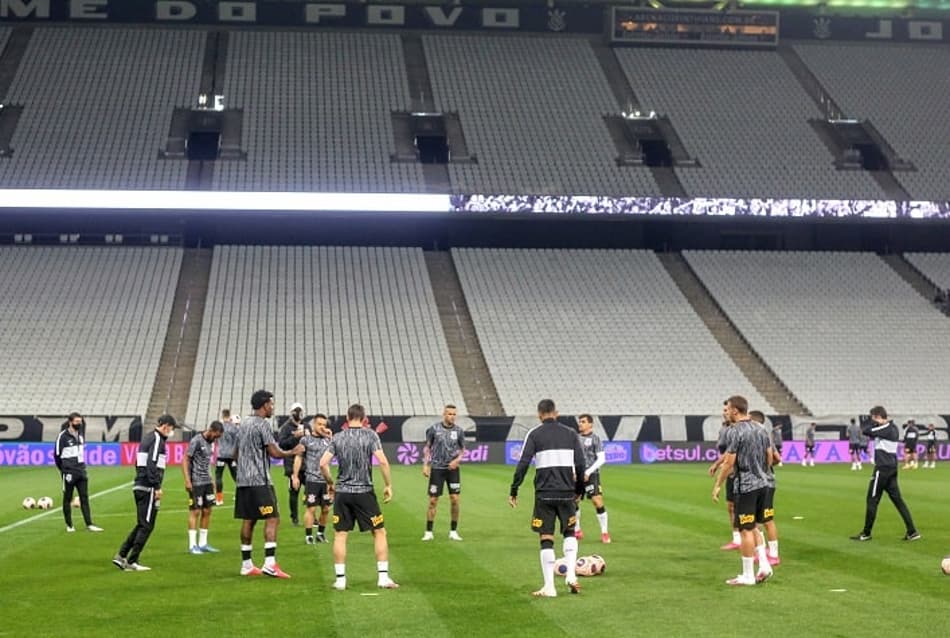 Confira as imagens dos bastidores da vitória do Corinthians no Dérbi