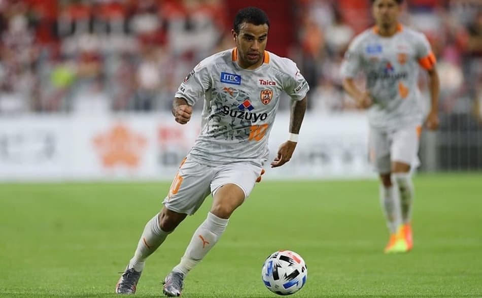 Brasileiro vê evolução no Shimizu S-Pulse após primeiro gol na J-League