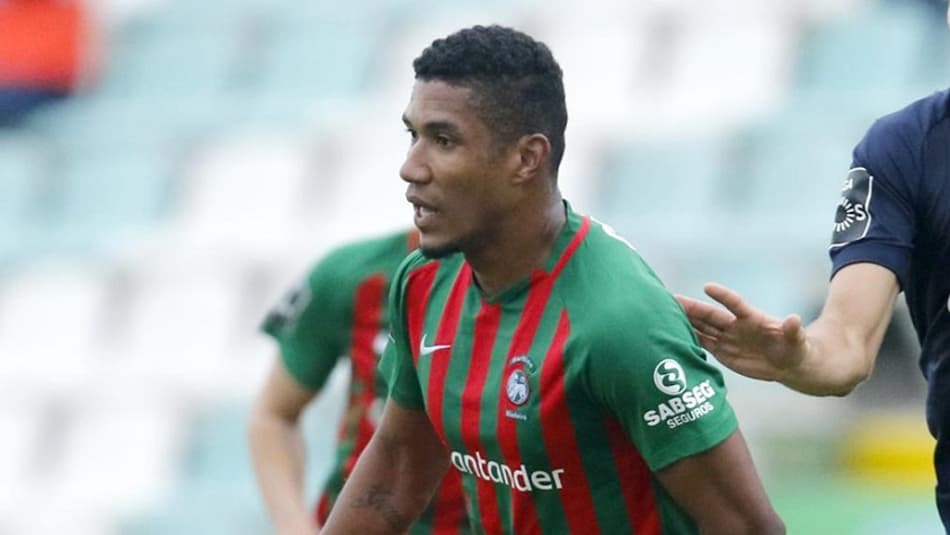 Atacante Getterson avalia temporada no futebol português, pelo Marítimo