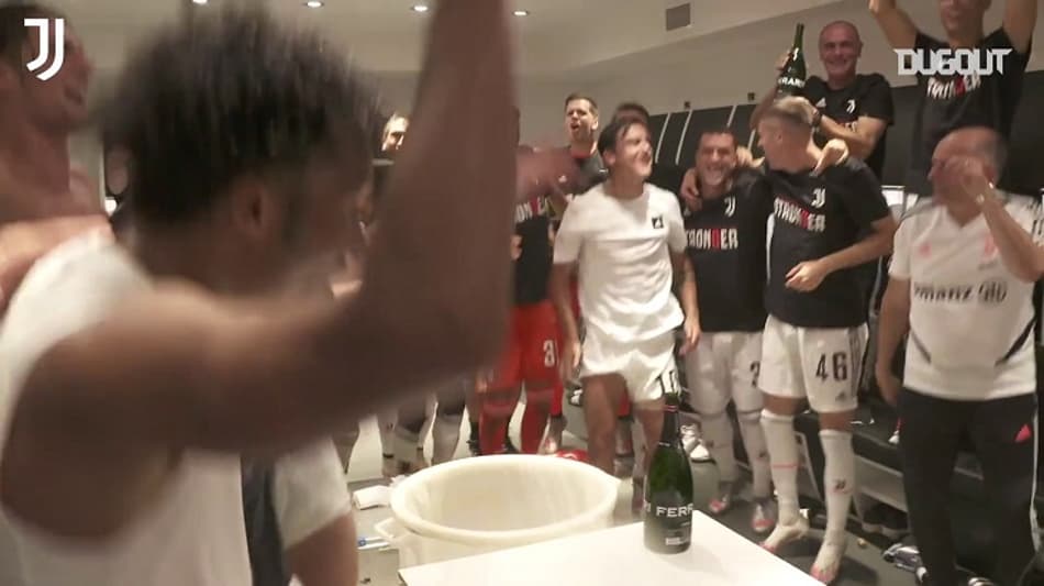 VÍDEO: Veja os Bastidores do vestiário da Juventus após conquista do Italiano-2019/20
