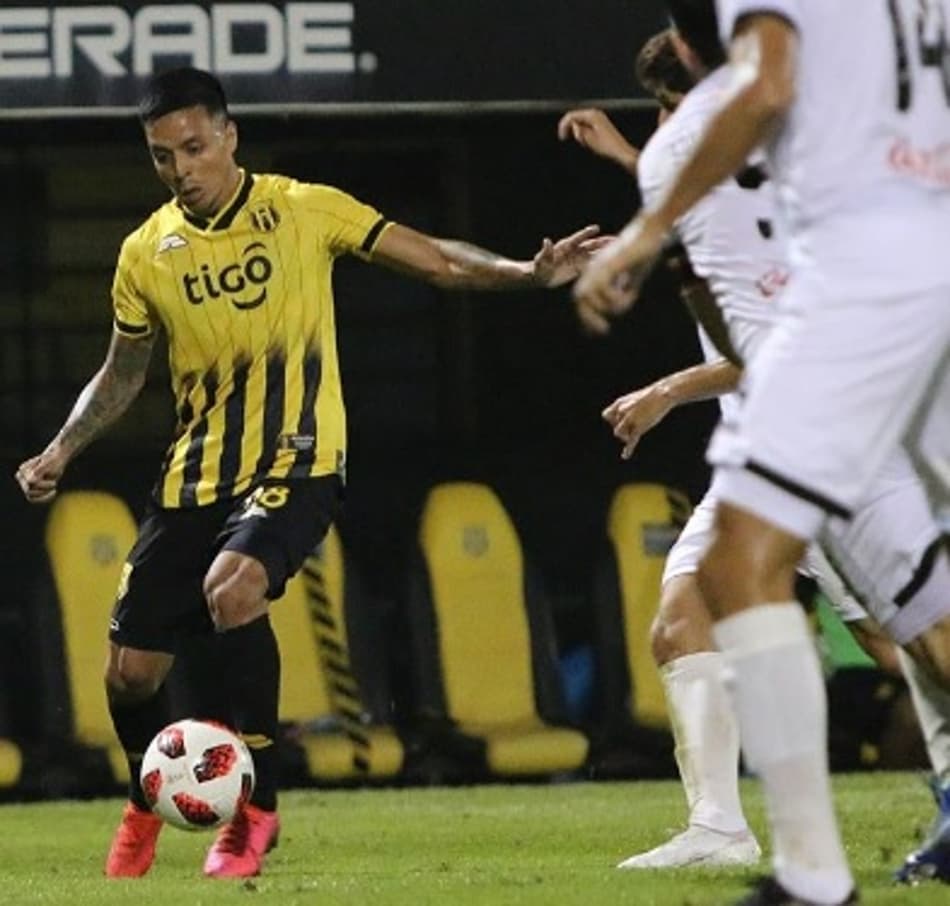 Dois jogos encerraram a 10ª rodada do Campeonato Paraguaio