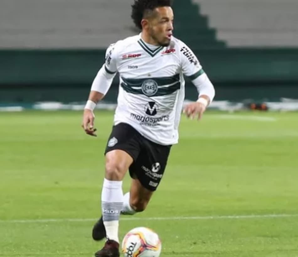 Coritiba vence o Cianorte e encara o Athletico na final do Paranaense