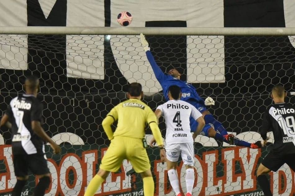 Jesualdo sai em defesa de Vladimir após eliminação para a Ponte Preta