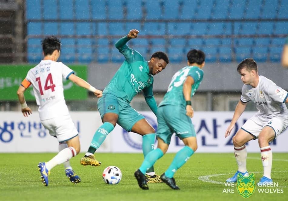 Com gol e assistência, brasileiro é o destaque da rodada no Coreano