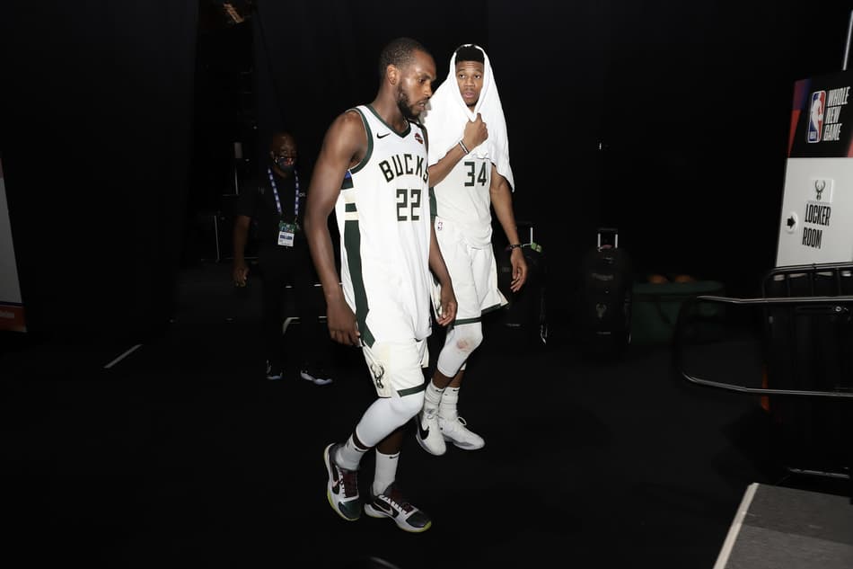 Em protesto, jogadores do Milwaukee Bucks boicotam partida 5 contra Orlando Magic