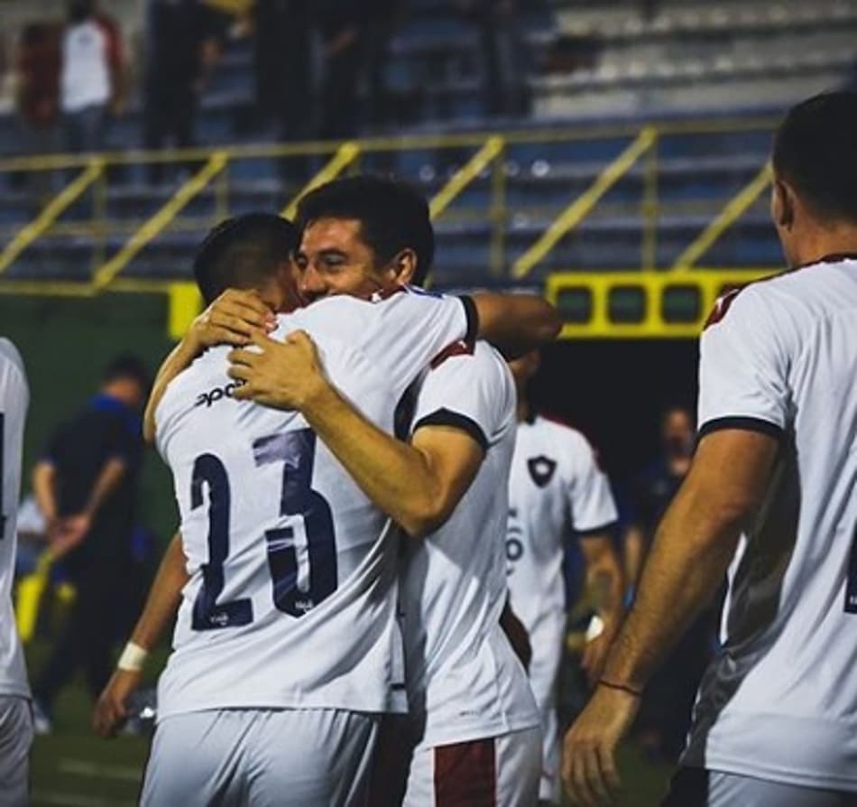 Cerro Porteño é o destaque da sexta-feira no Campeonato Paraguaio