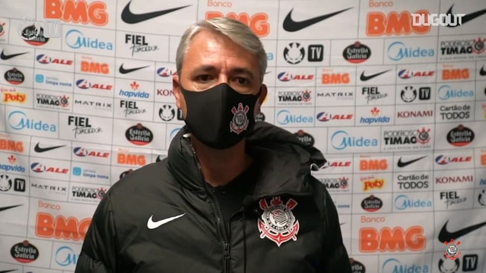 Tiago Nunes vê Corinthians no limite físico e reclama de arbitragem no Sul