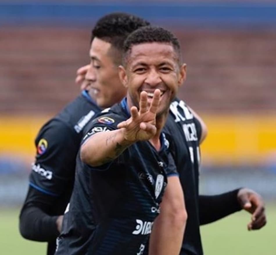 Equatoriano: Em jogo de oito gols, rival do Fla empata e Barcelona vence