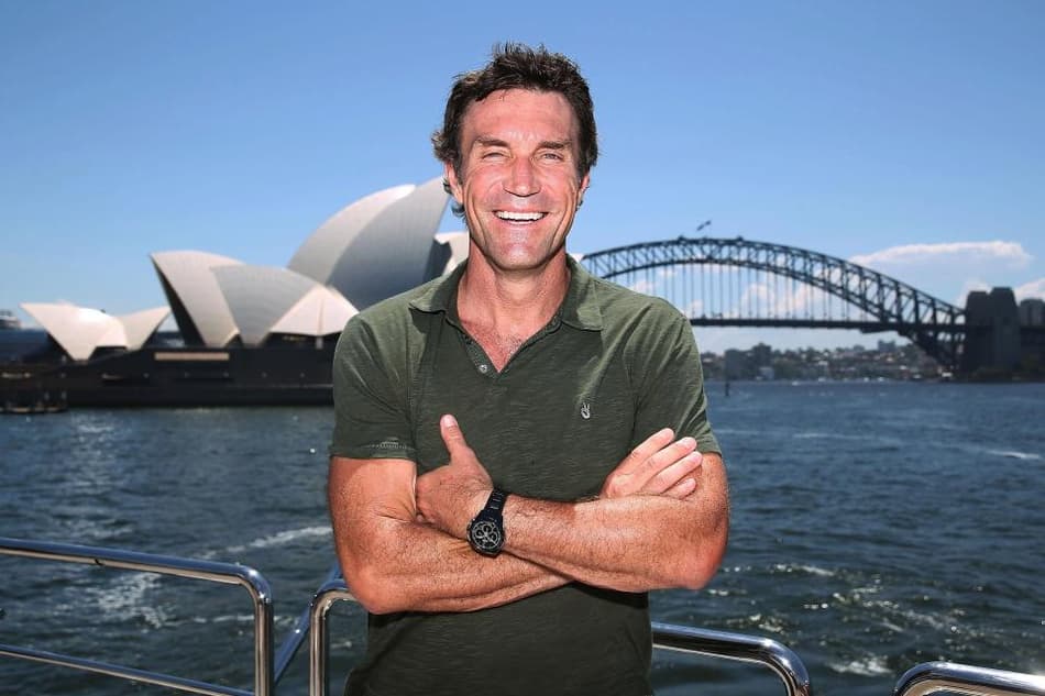 Cash promove documentário conspiracionista sobre a COVID-19