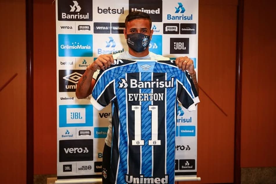 Renato, ‘namoro antigo’ e ‘OK fácil’: as primeiras palavras de Everton pelo Grêmio
