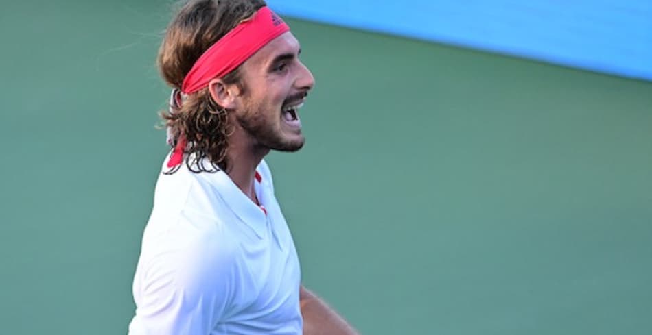 Tsitsipas não viu diferença em jogar sem público