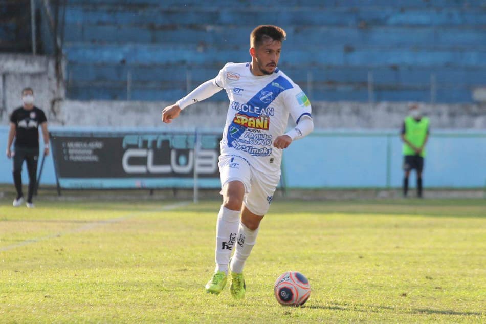 Meia do Taubaté dá receita para clube ter boa campanha na Série A-2