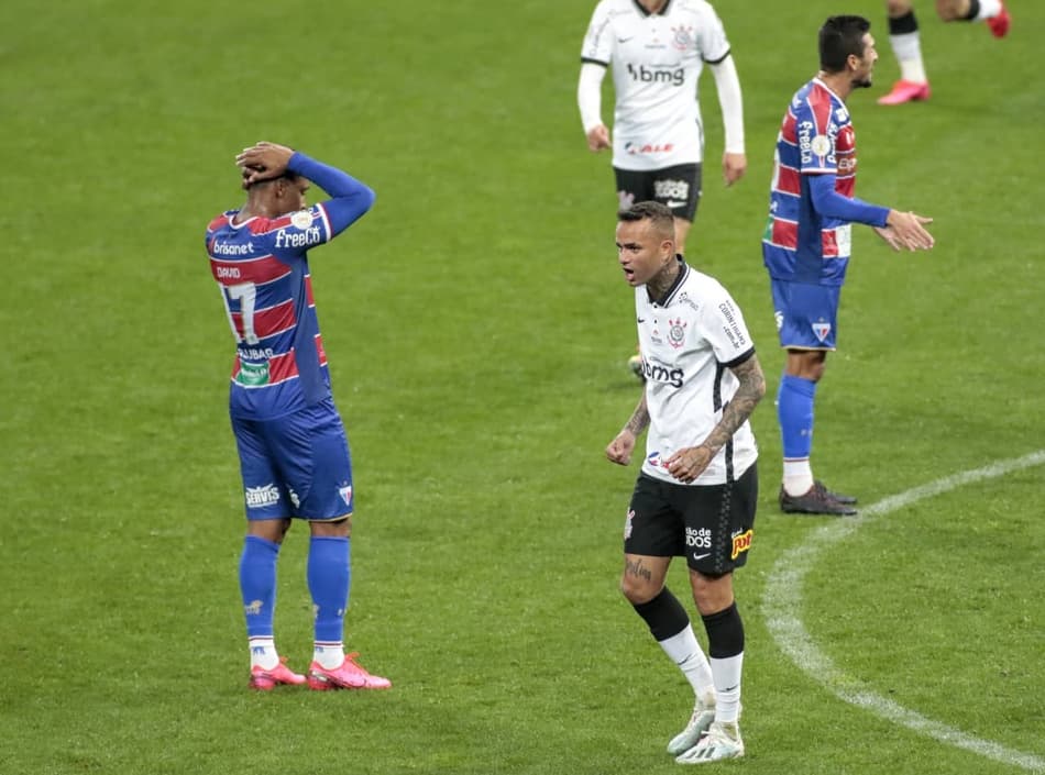 Fortaleza abre o placar, mas Timão busca o empate com belo gol de Luan