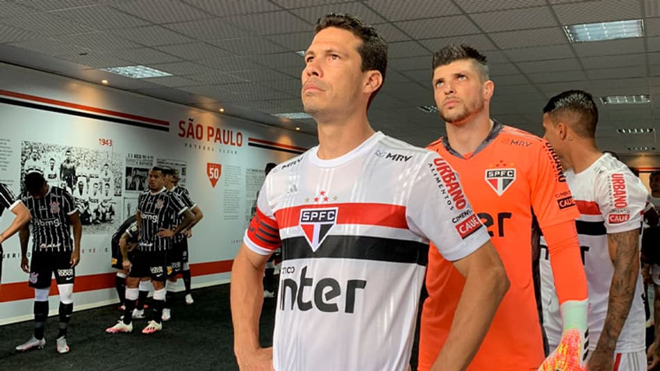 Hernanes agradece apoio da diretoria e de Fernando Diniz no São Paulo