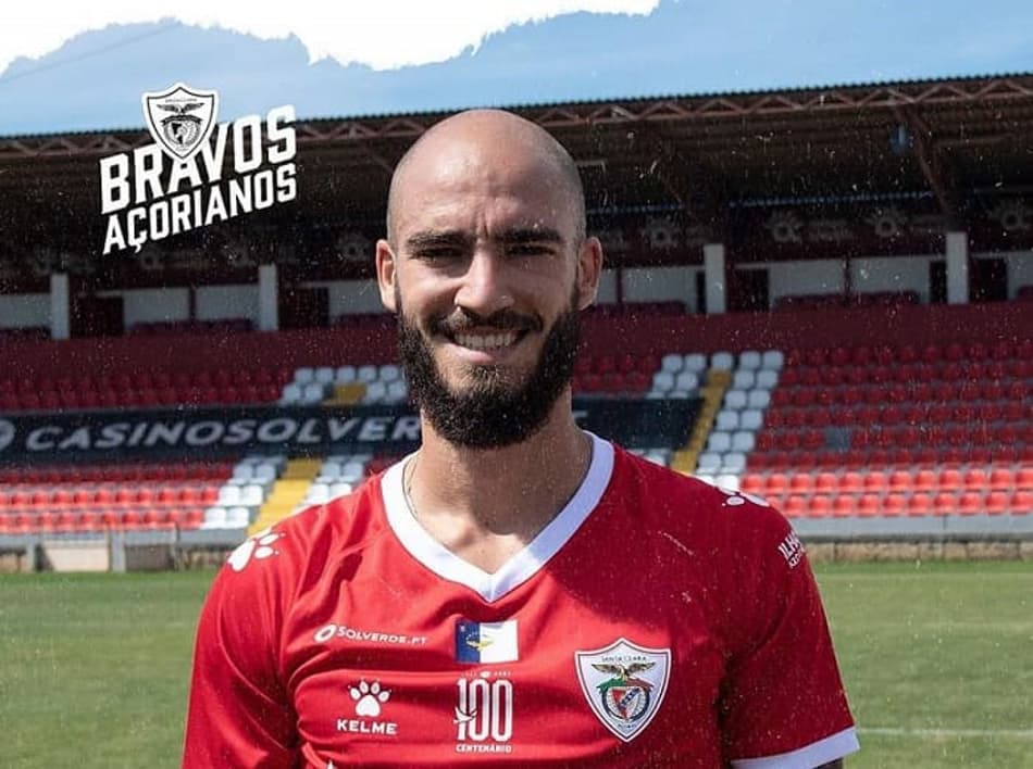 Santa Clara anuncia a contratação de zagueiro venezuelano