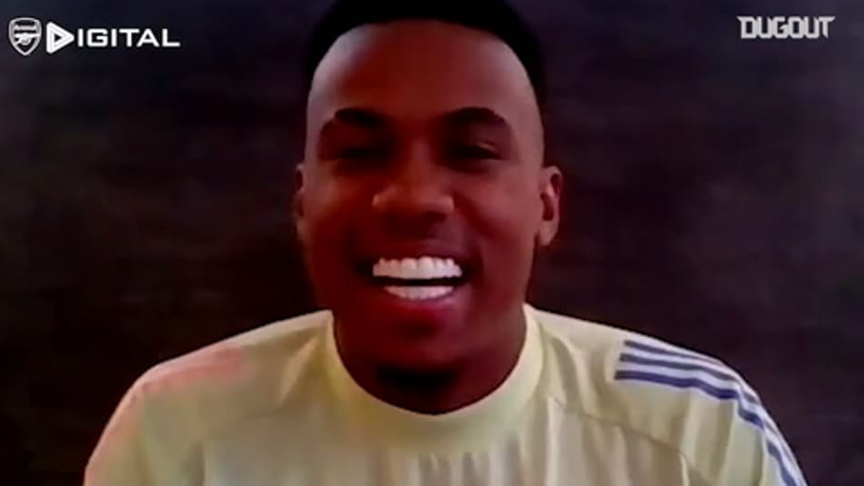 VÍDEO: Gabriel Magalhães é apresentado por Willian e David Luiz no Arsenal