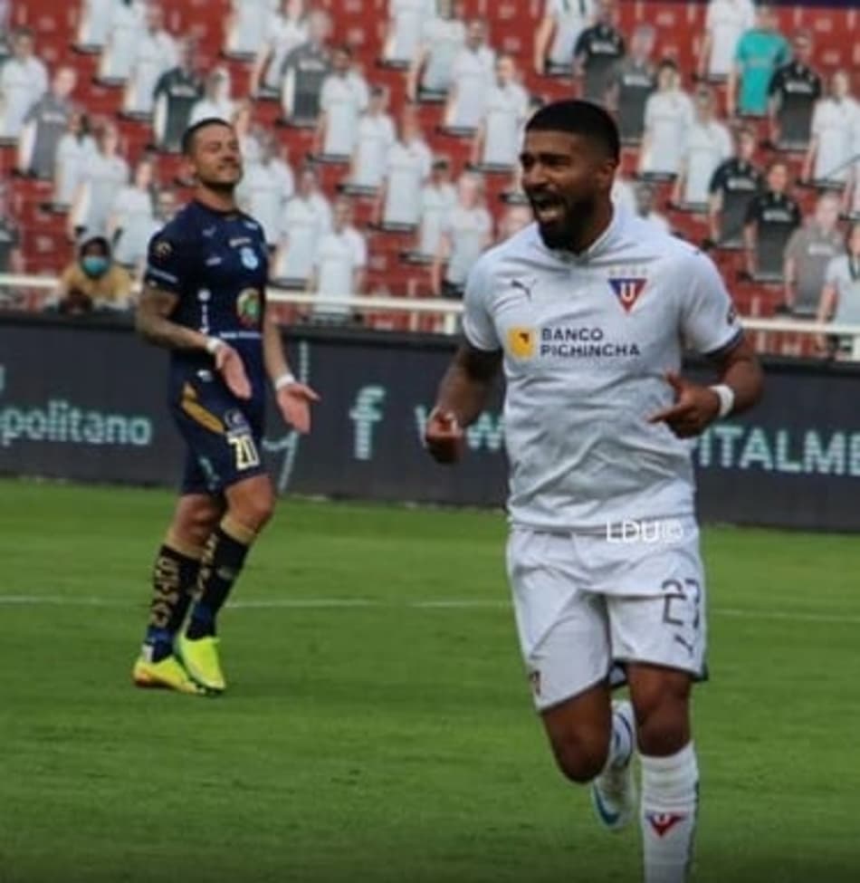 Equatoriano: Ex-Bota garante vitória da LDU e Barcelona de Guayaquil massacra