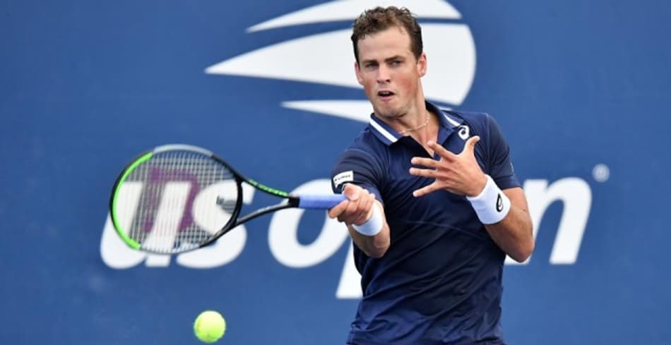 Pospisil em duelo contra com compatriota Milos Raonic