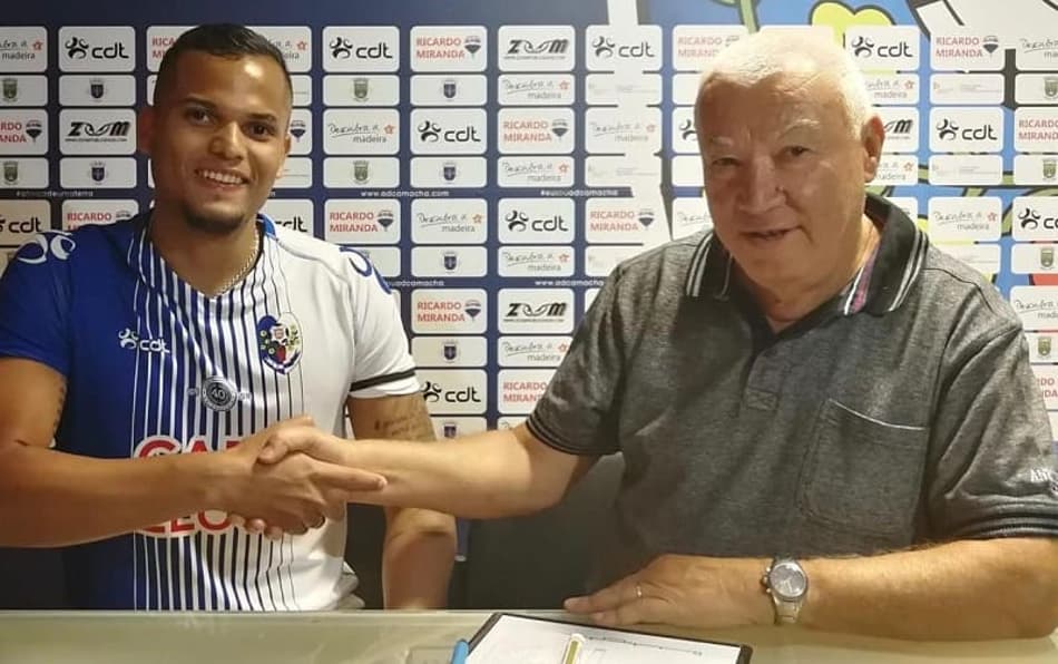 Ex-companheiro de Neymar e Gerson sonha com sucesso em Portugal