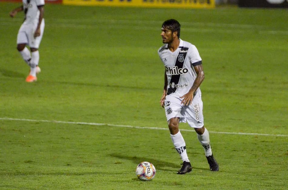 Volante da Ponte destaca importância da vitória contra o Botafogo-SP
