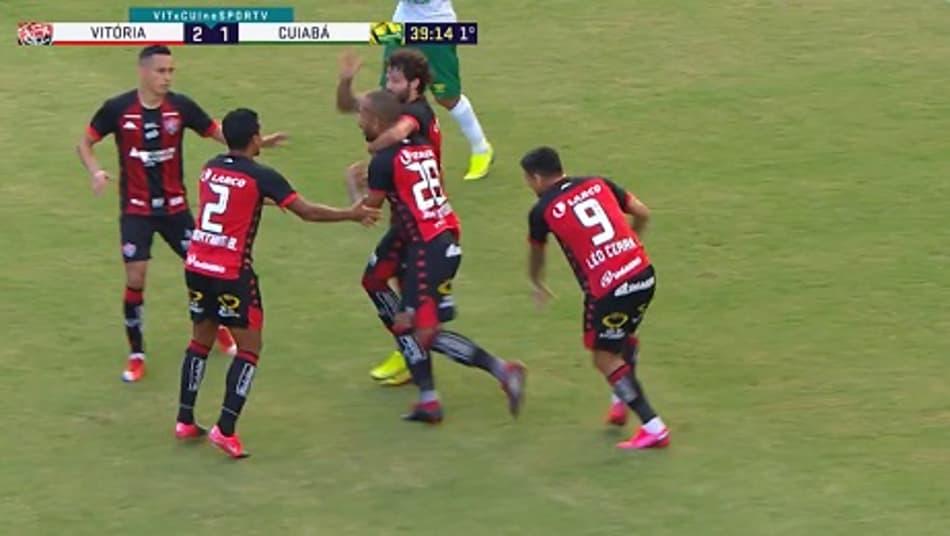 Em jogo eletrizante, Vitória derrota Cuiabá e sobe na tabela