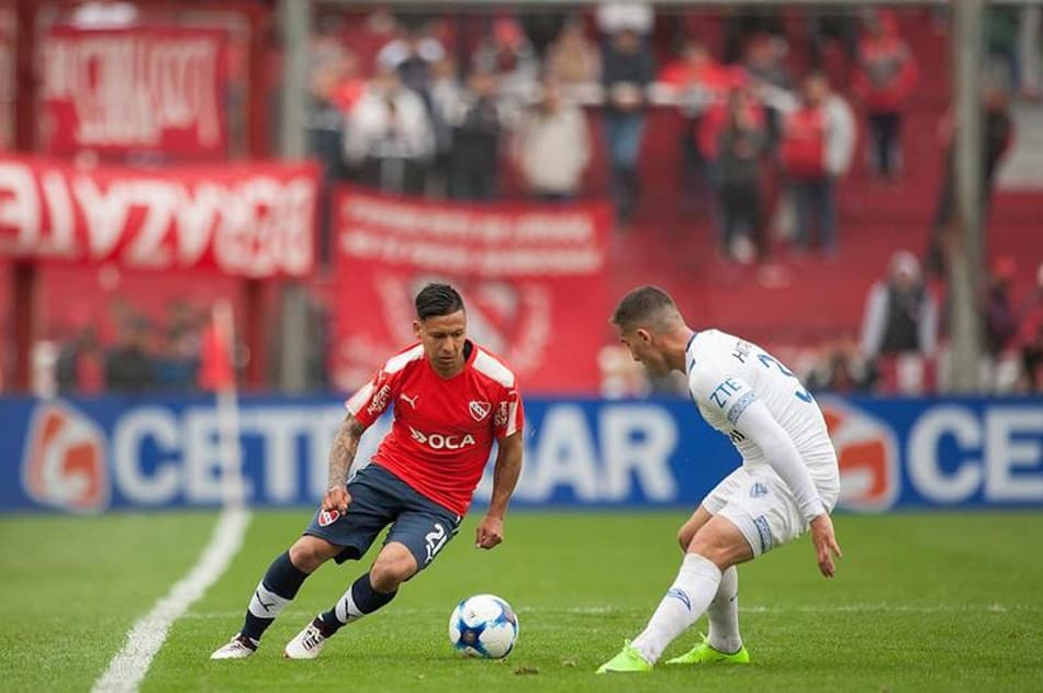 Atlético-MG faz proposta por meia argentino