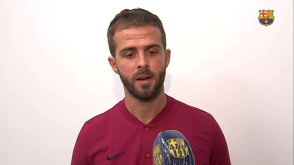 Pjanic se diz ansioso pela estreia no Barcelona: 'Sonho realizado'