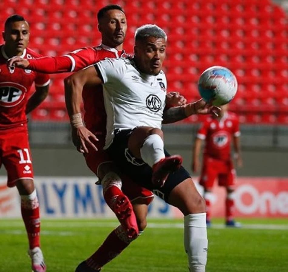 Chileno: Colo-Colo empata e permanece ameaçado pela queda