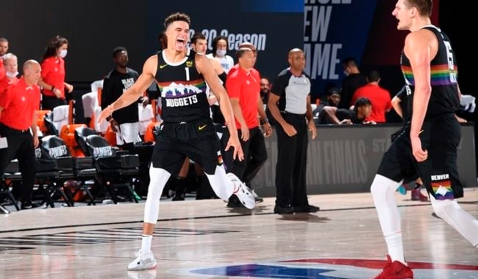 Com triplo-duplo de Jokic, Nuggets derruba sequência positiva do Lakers
