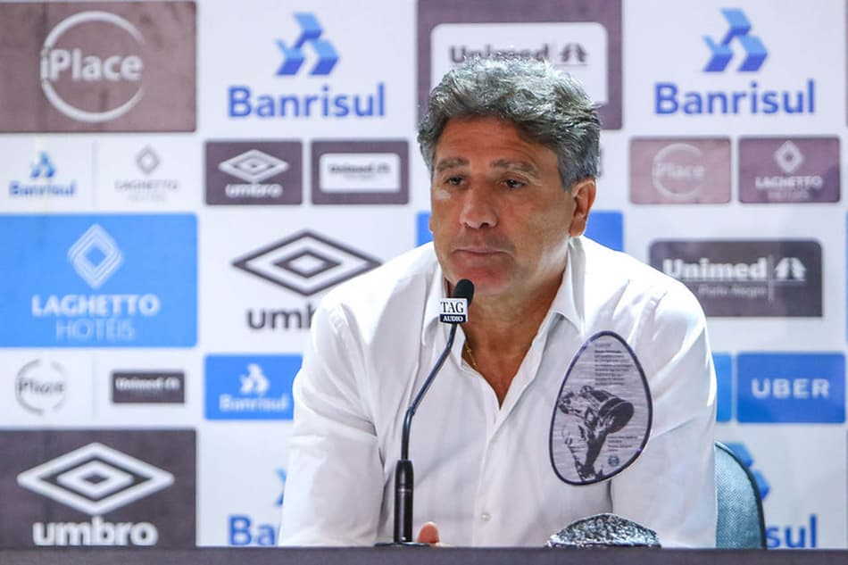 Em baixa, Renato garante permanência no Grêmio e explica o motivo