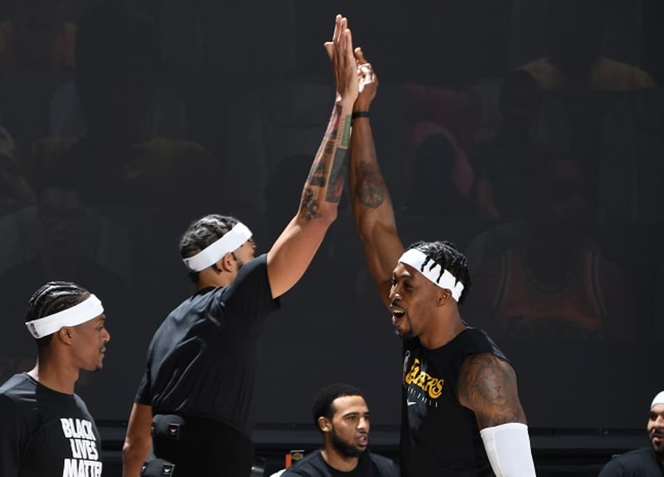 Técnico do Lakers antecipa retorno de pivôs à rotação na final do Oeste
