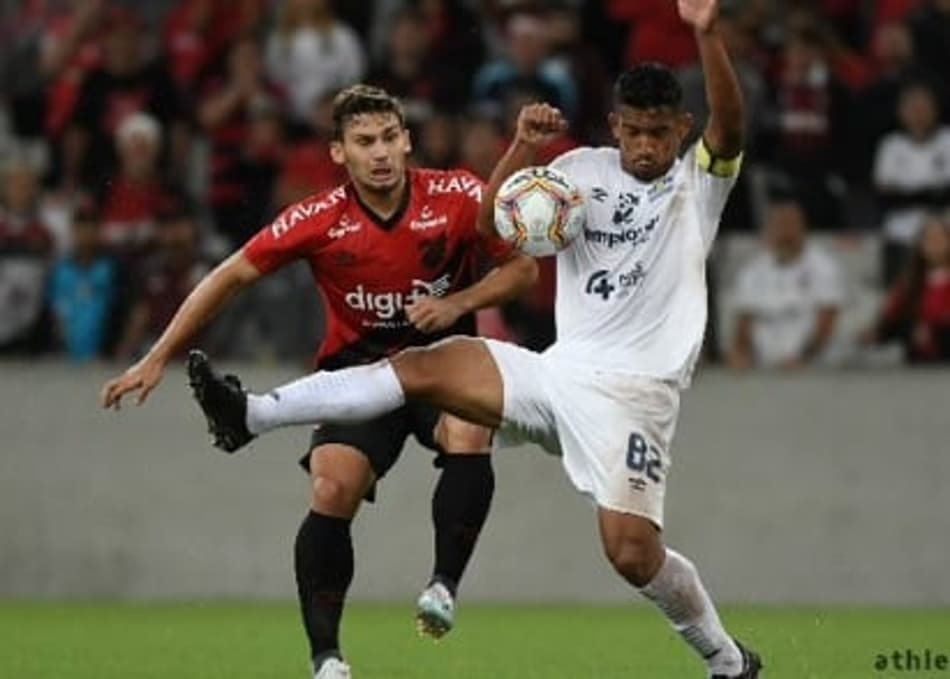 Meia-atacante Boselli rescinde contrato com o Athletico