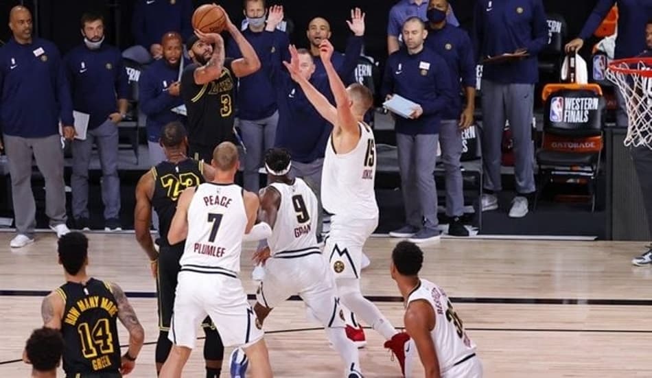 Com cesta de Anthony Davis no estouro do cronômetro, Lakers vence Nuggets e abre 2 a 0 na final do Oeste