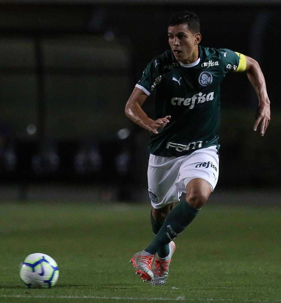 Crias da Academia: Inscrito na Libertadores, zagueiro vê adaptação ficar ‘mais fácil’ no profissional