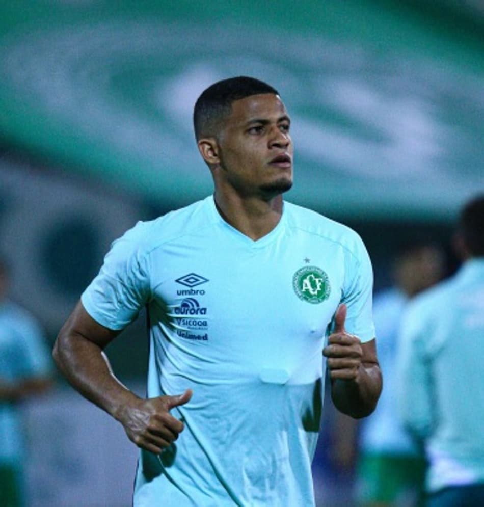 Chape vive clima de decisão para encarar o América-MG