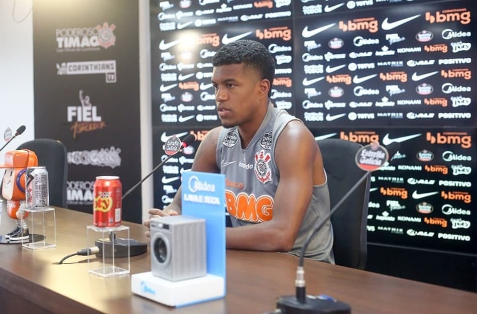 Léo Natel mostra otimismo com o Timão: ‘Com certeza vai melhorar’