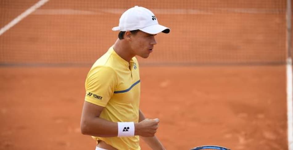 Altmaier surpreende Berrettini, faz história e vai às 8ªs em Roland Garros