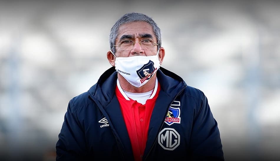 Derrota no Chile foi 'último ato' de Gualberto Jara no comando do Colo-Colo