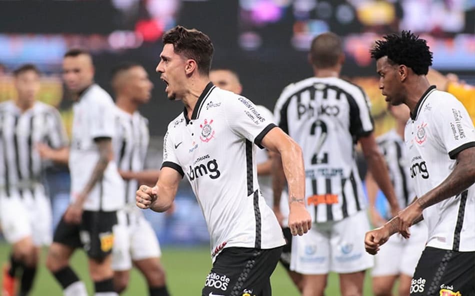 ATUAÇÕES: Avelar e Mosquito se salvam em mais uma noite fraca do Corinthians