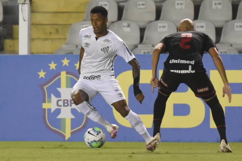 Atlético-GO x Santos: Prováveis escalações, desfalques, onde assistir