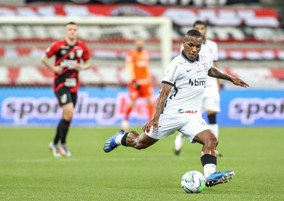 Mancini explica por que escalou Xavier como titular do Corinthians
