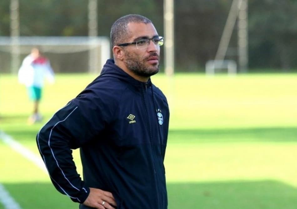 Cesinha reencontra adversário de boas lembranças para o Grêmio no Brasileirão Sub-20