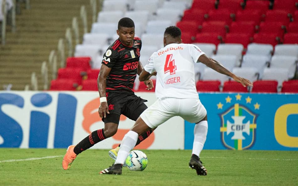 Flamengo fica no empate com o Bragantino e perde a chance de ser líder isolado do Brasileiro