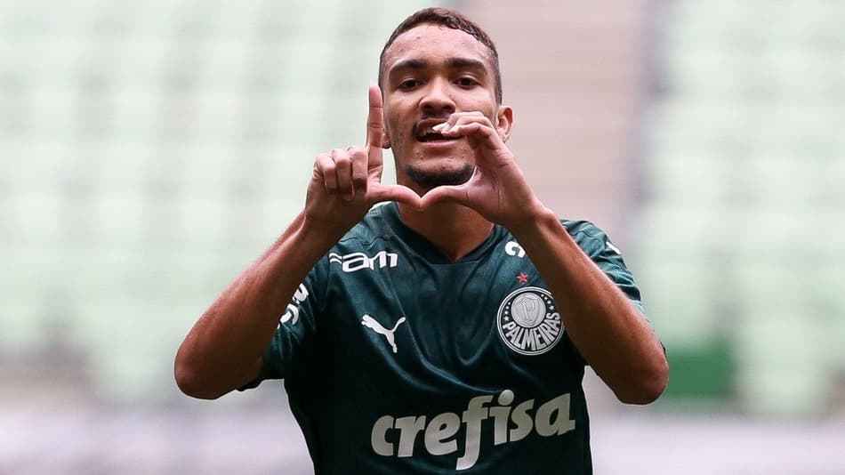 Lá vêm eles de novo? Palmeiras goleia Chapecoense no sub-17