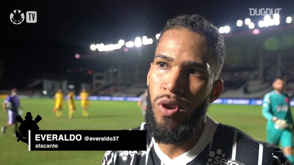 Everaldo exalta gol ‘com a marca do Corinthians’ em vitória sobre o Vasco