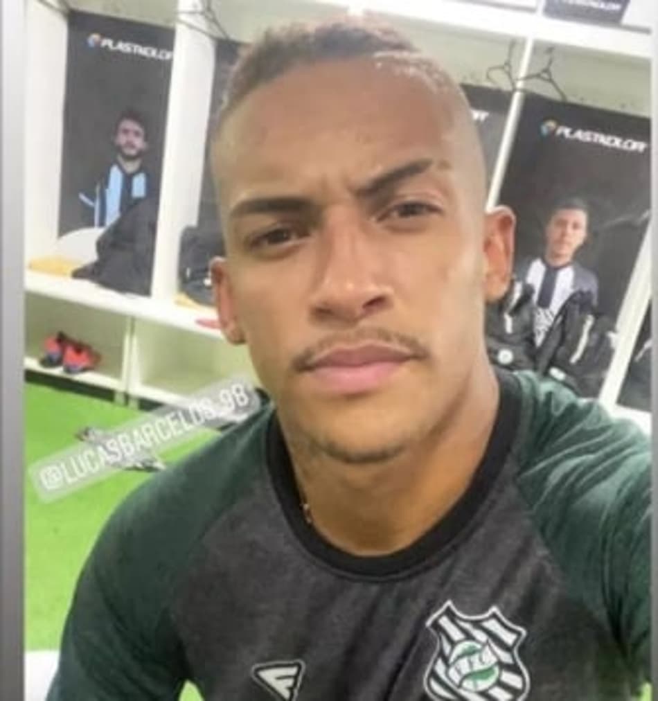 Lucas Barcelos já treina no Figueirense